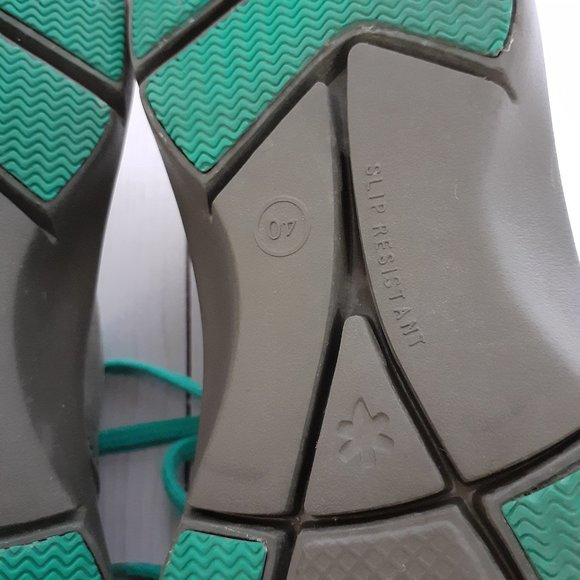 Dansko Elise Suede Sneakers Gray Size 40/Size 9.5-10 - Picture 11 of 16